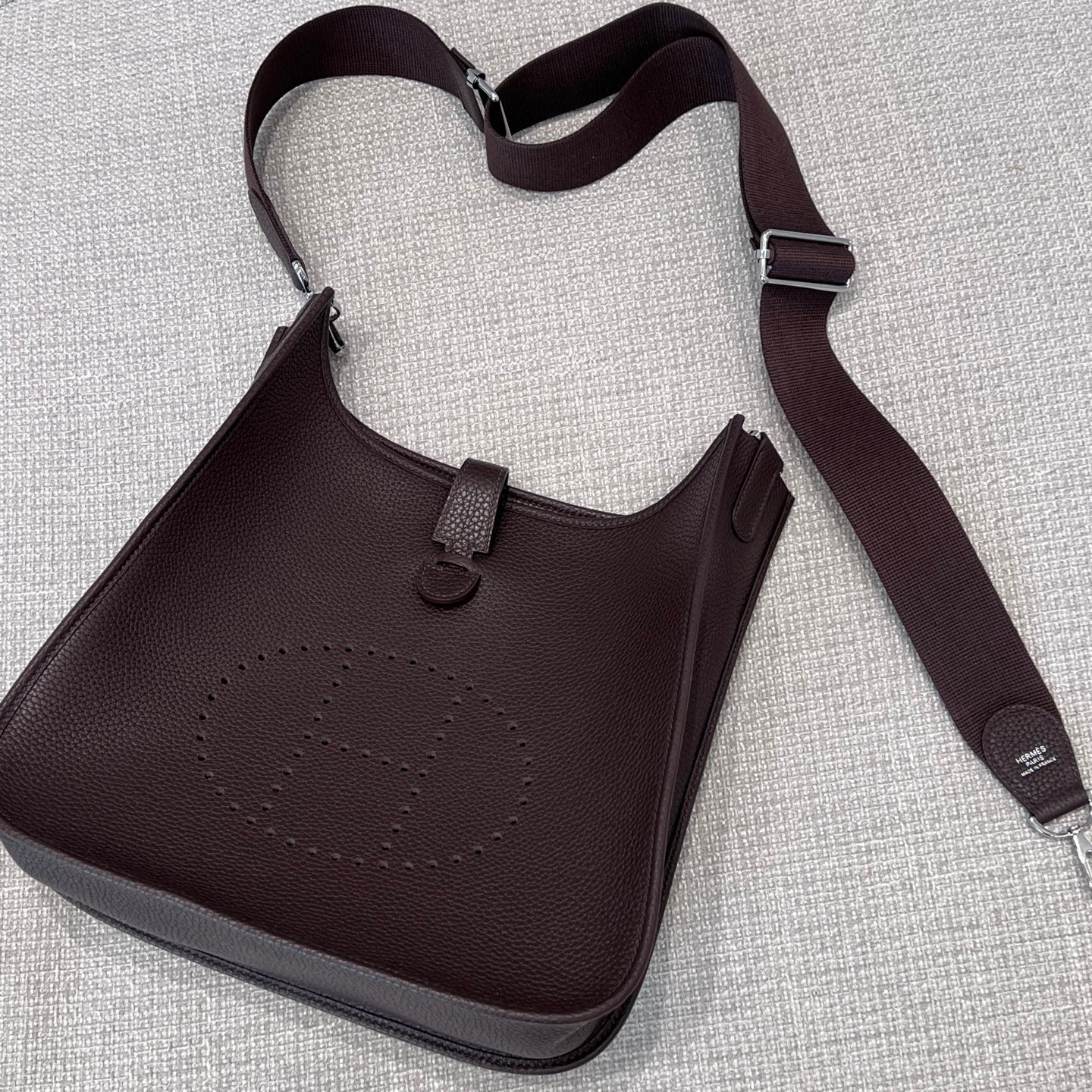 HM 26S EVELYNE BAG 29CM IN BROWN CALFSKIN