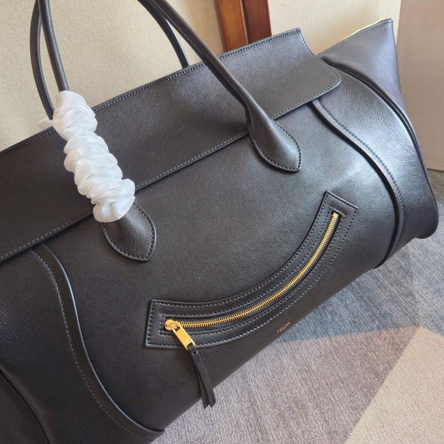CELINE 25S MEDIUM SMILING NEW LUGGAGE 44MM IN BLACK SUPPLE SHINY LAMBSKIN