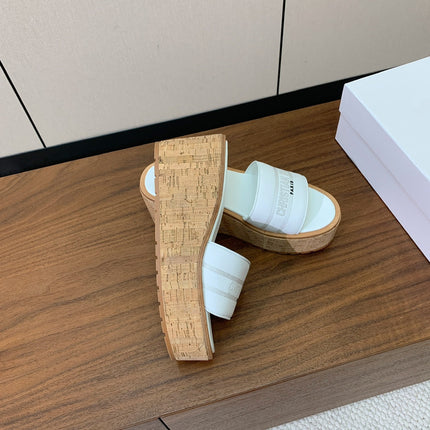DIOR 25S DWAY WEDGE SLIDE 90 MM IN WHITE CALFSKIN