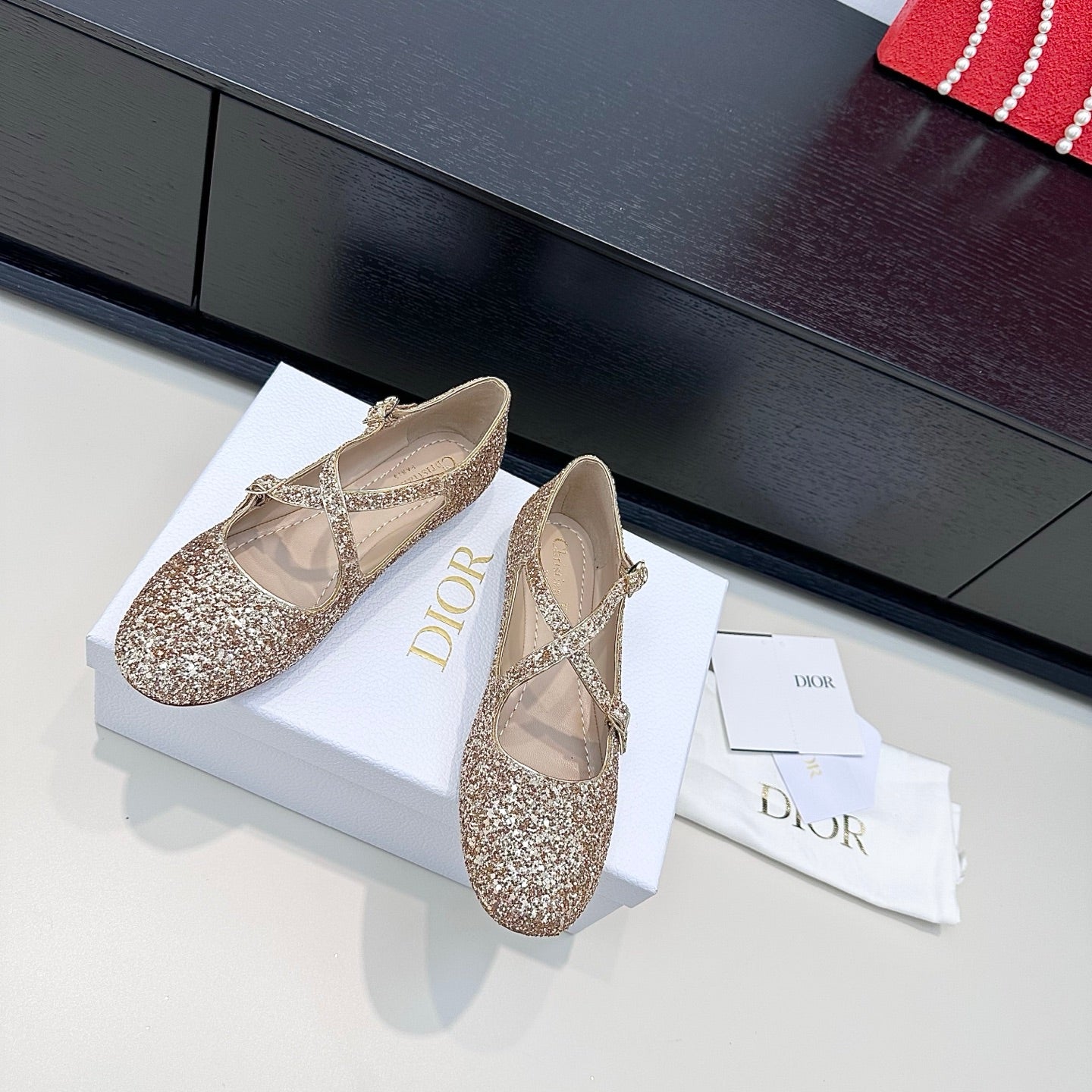 DIOR 26S BALLET FLAT IN GOLD LAMINATED LAMBSKIN AND GLITTER