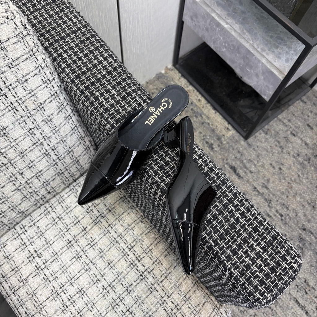 LV 26S HIGH-HEELED MULES 40 MM IN BLACK PATENT CALFSKIN