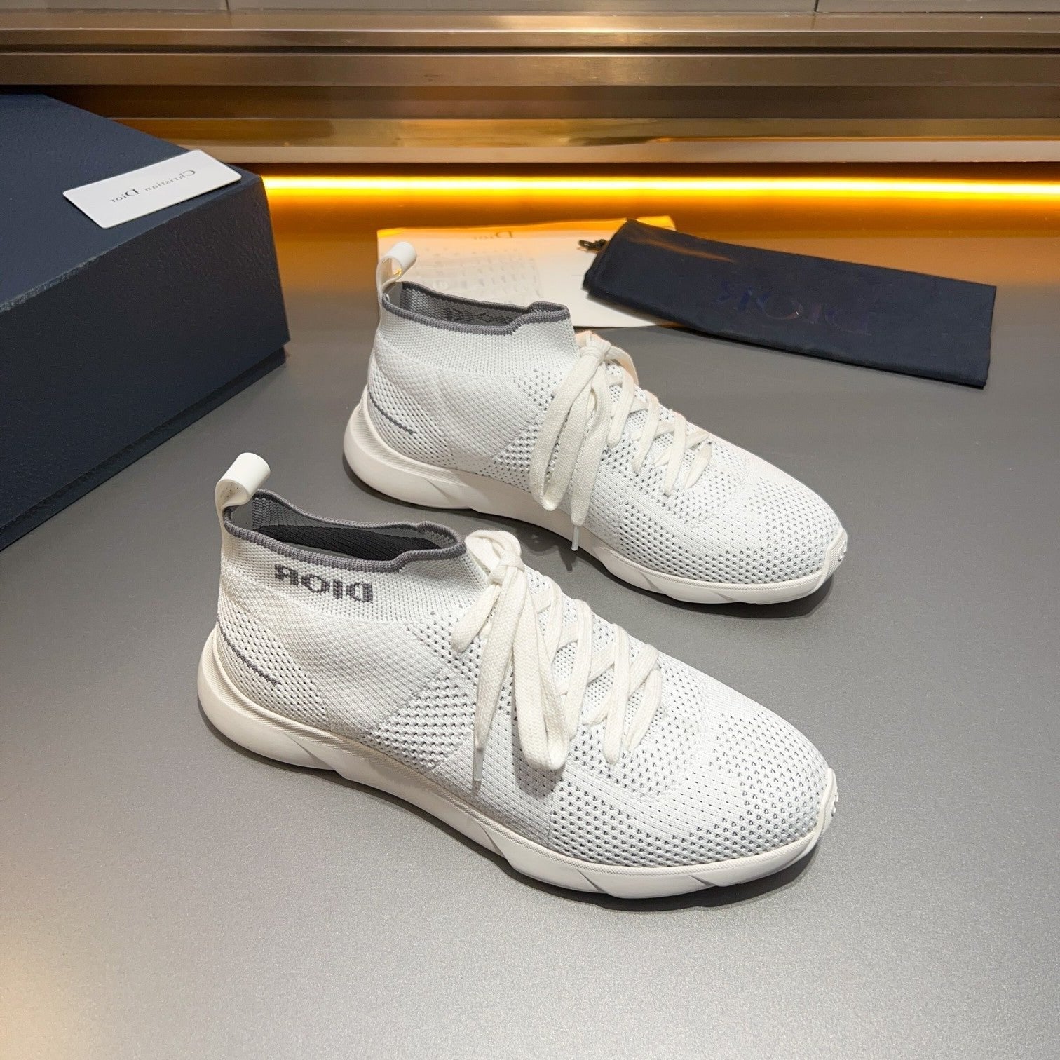 CD B21 LOW TOP KNIT SNEAKER WHITE FABRIC