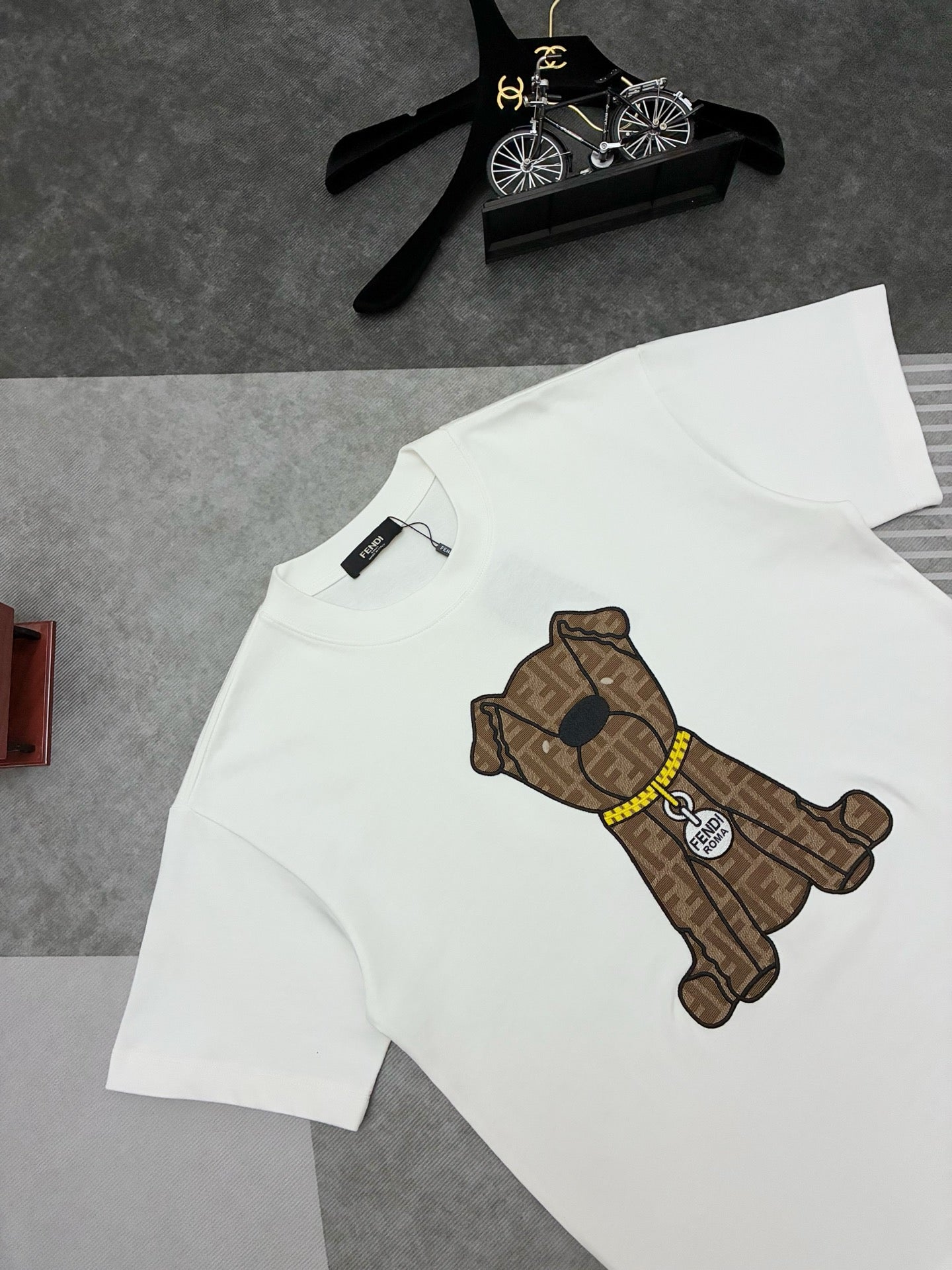 FENDI 26S SHORT SLEEVE T-SHIRT 067
