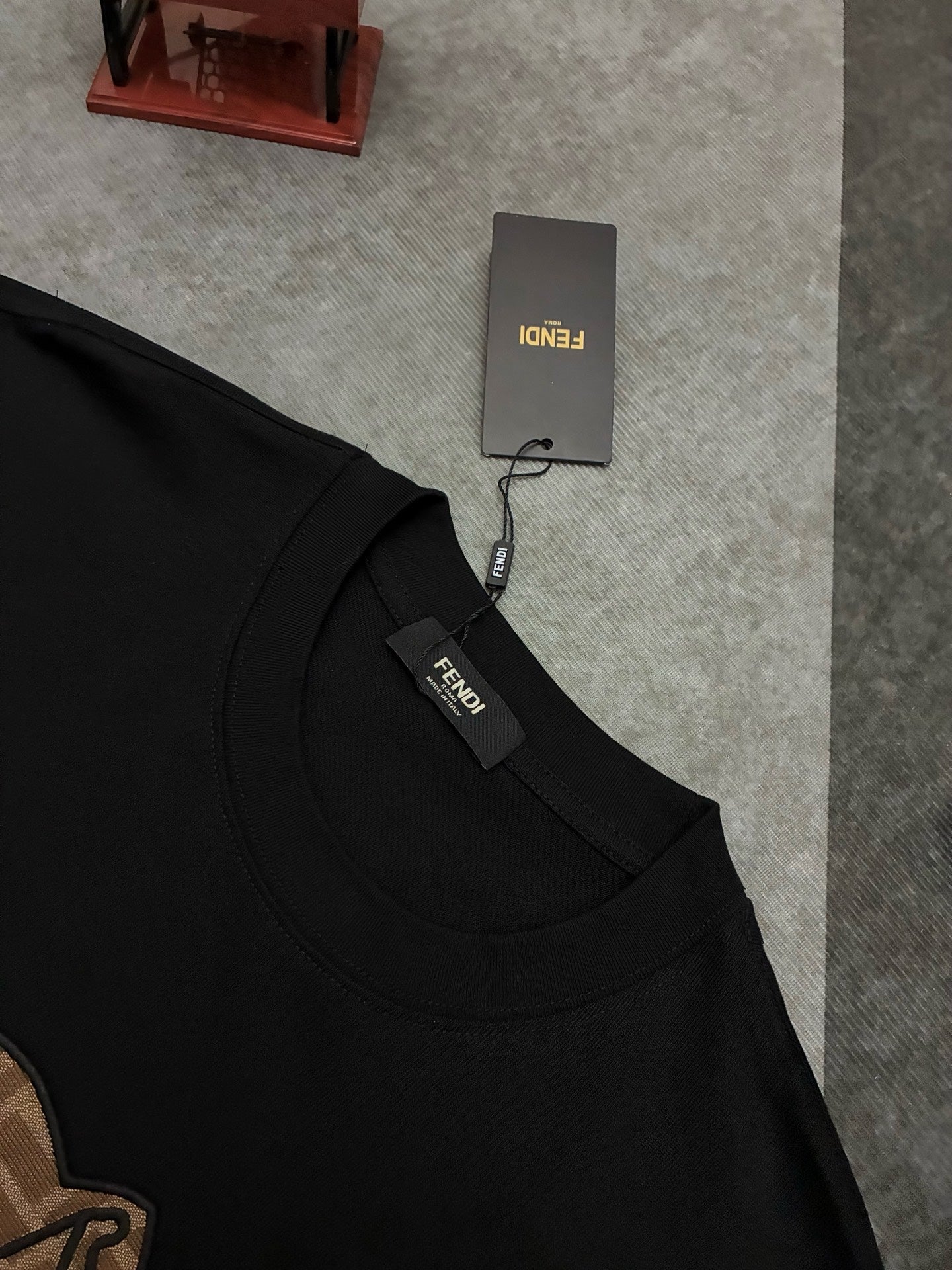 FENDI 26S SHORT SLEEVE T-SHIRT 066