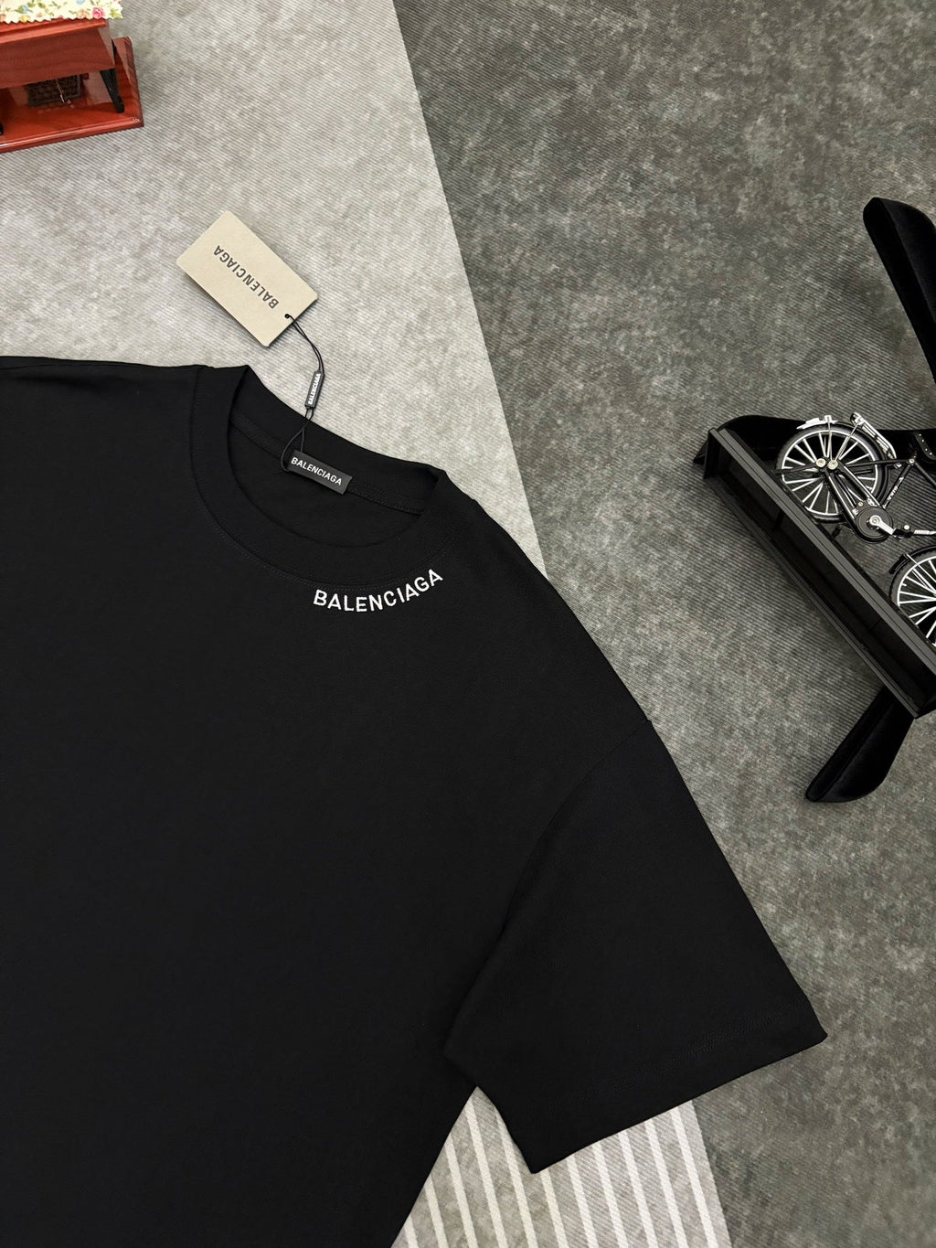 BALENCIAGA 26S SHORT SLEEVE T-SHIRT 136