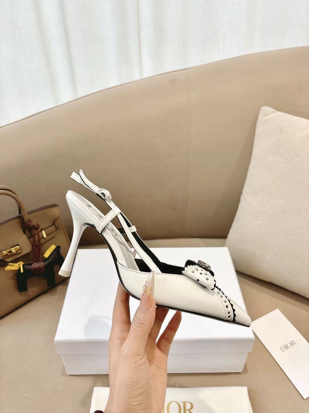 DIOR 26S SLINGBACK KITTEN HEEL PUMPS 85MM IN WHITE CALFSKIN STUDDED BOW STRAP