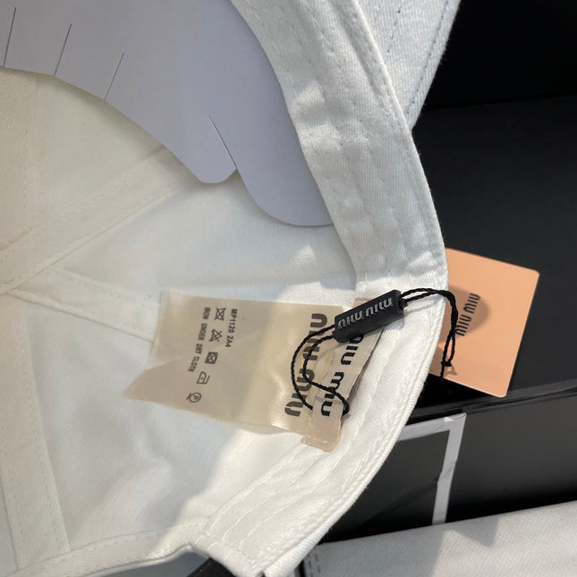 MIUMIU BASEBALL CAP IN WHITE FABRIC BRAND EMBROIDERY