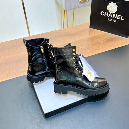 CHANEL 25S HIGH ANKLE BOOTS WITH ZIPPER IN BLACK GLOSSY CALFSKIN GOLD HARDWARE