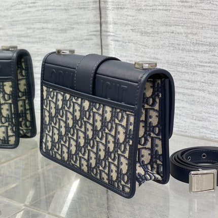 MONTAIGNE EAST-WEST 21 BAG WITH CHAIN IN NAVY BLUE LAMBSKIN AND MONOGRAM JACQUARD