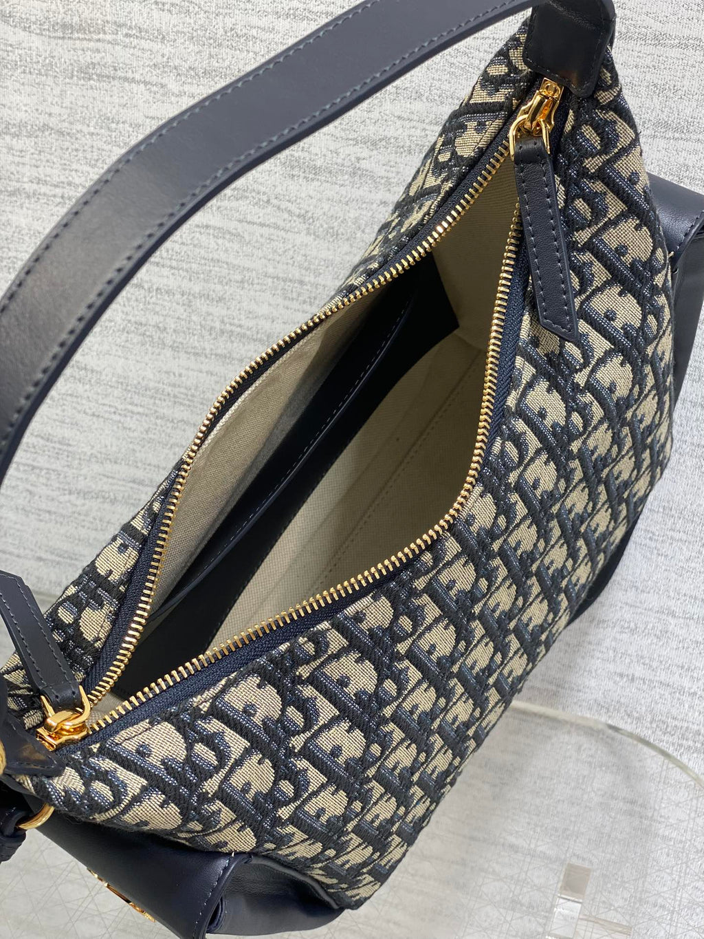 DIOR 25S MEDIUM D-DREAM BAG 24 IN BLUE DIOR OBLIQUE JACQUARD AND SMOOTH CALFSKIN