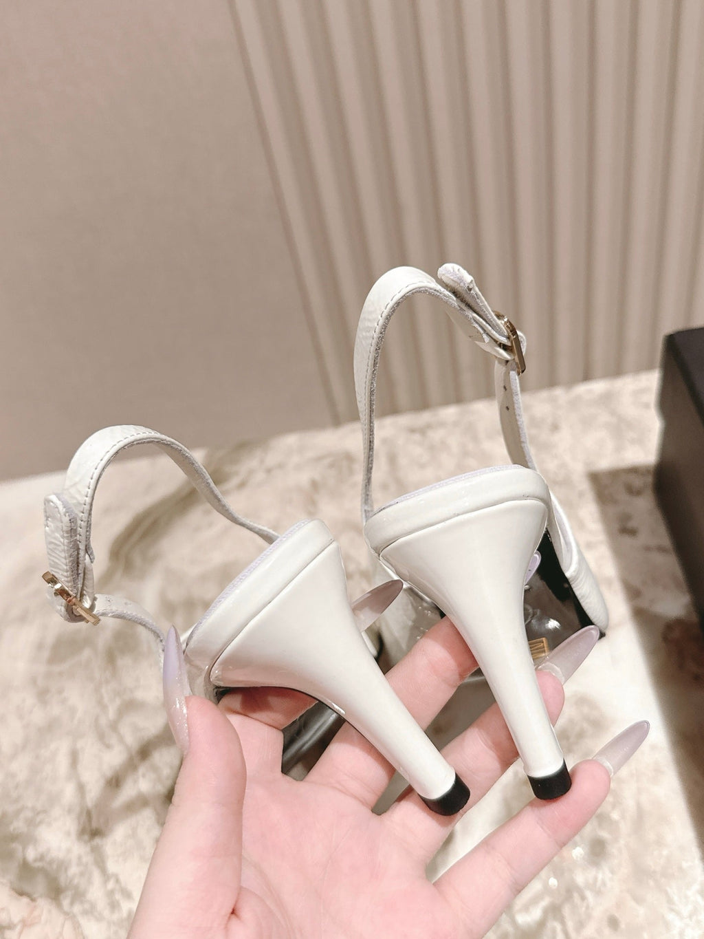 CC HIGH SLINGBACK IN CREAM WHITE LAMBSKIN WITH BOW ATTACHED