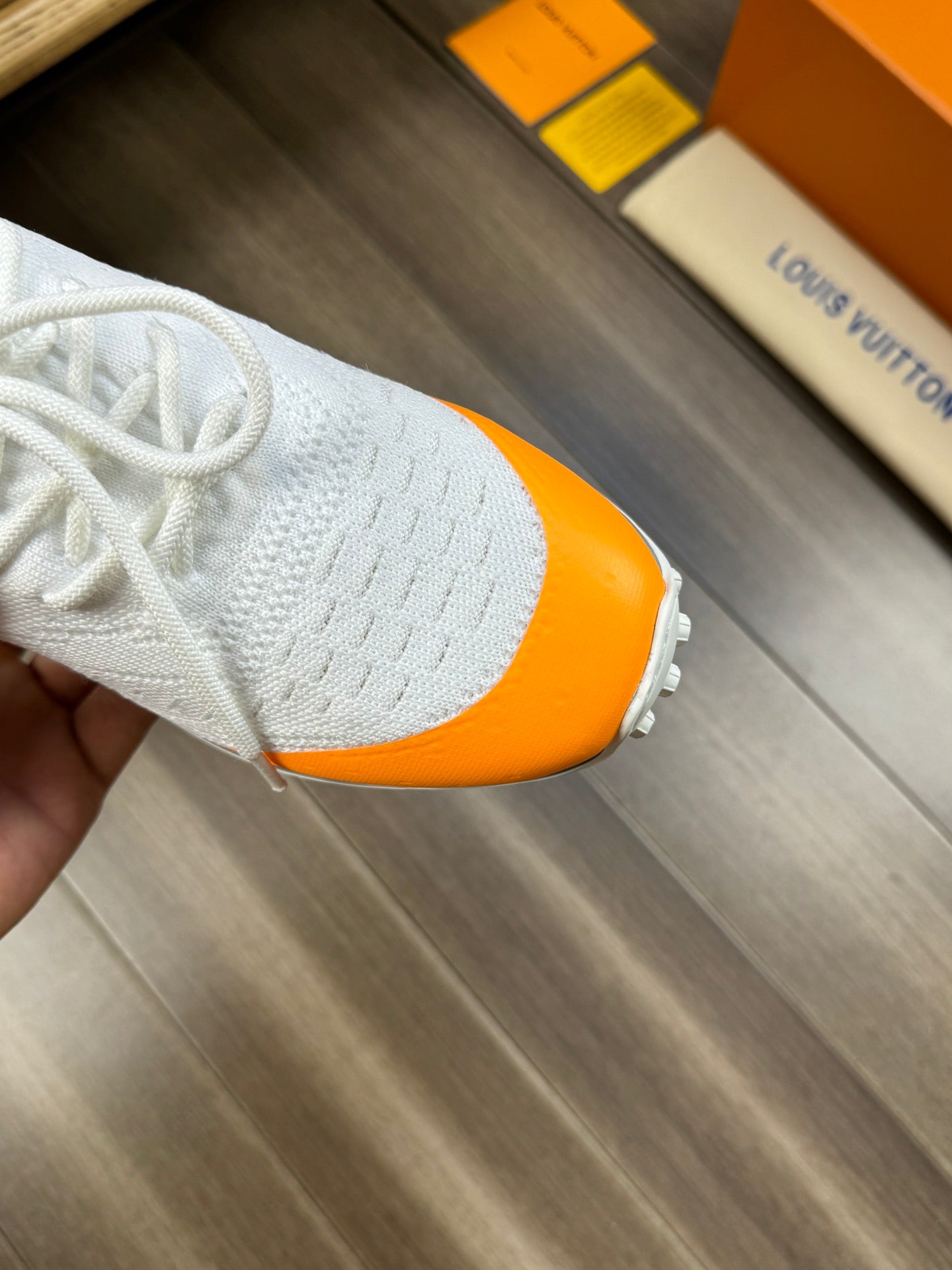 SNEAKERS IN WHITE MESH BREATHABLE FABRIC AND BLUE MIX ORANGE CALFSKIN