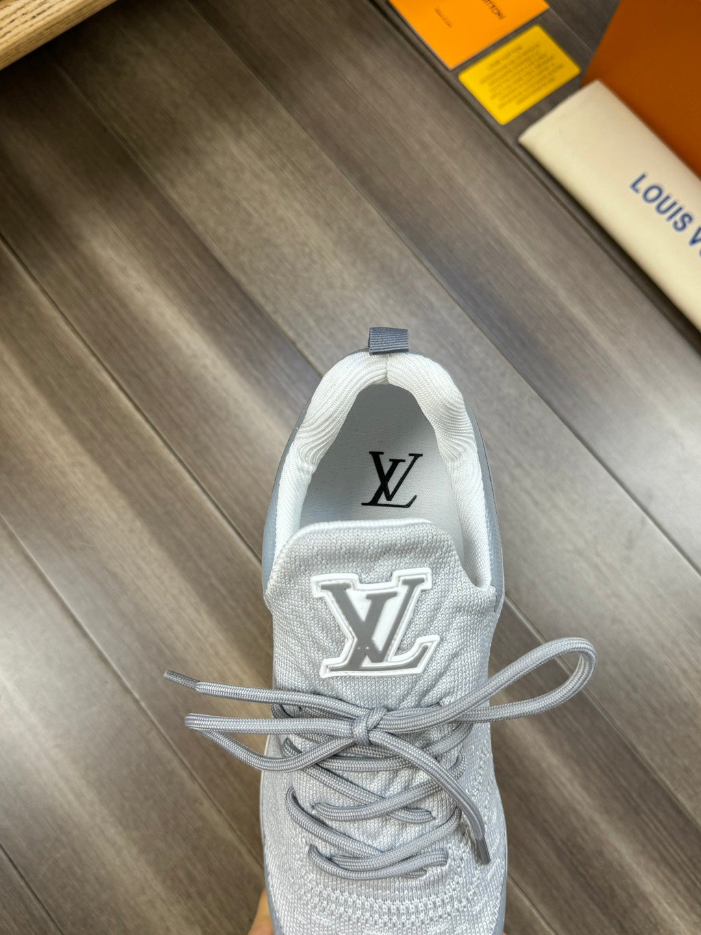 LV SNEAKERS IN GREY MESH BREATHABLE FABRIC AND  CALFSKIN