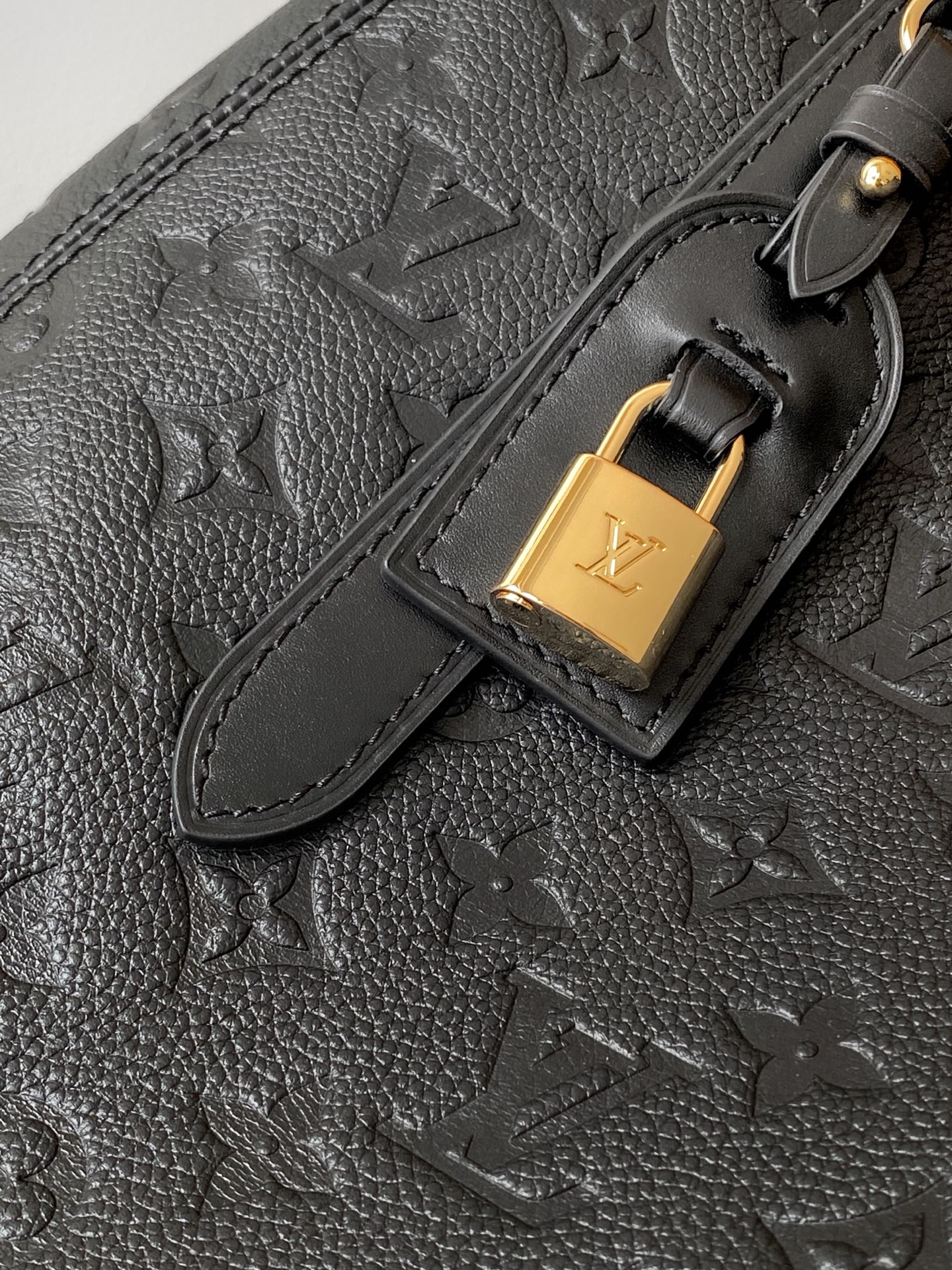 LV 26S ALL IN ONE BAG 56 IN BLACK MONOGRAM EMPREINTE LEATHER