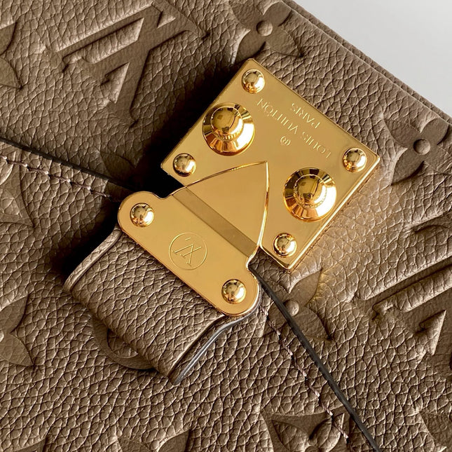 POCHETTE METIS EAST WEST 22 IN BROWN MONOGRAM EMBOSSED CALFSKIN