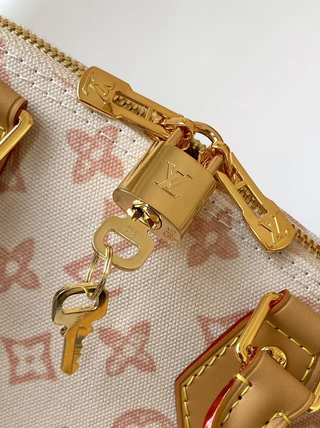 LV 26S ALMA BB BAG 23 IN BEIGE MONOGRAM CANVAS