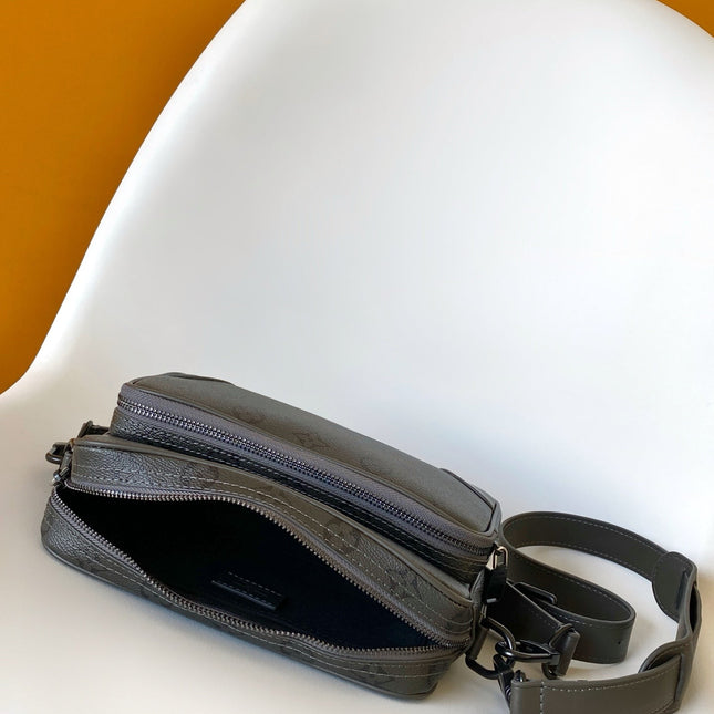 LV 26S CROSSBODY BAG 25 IN TAUPE BROWN CANVAS FABRIC