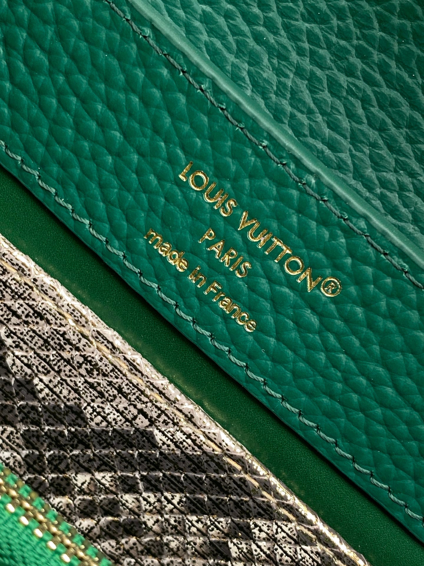 LV 26S CAPUCINES BAG 21 IN DARK GREEN TAURILLON CALFSKIN