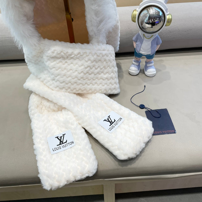BEANIE HAT IN WHITE WOOL AND LAMB FUR 435076