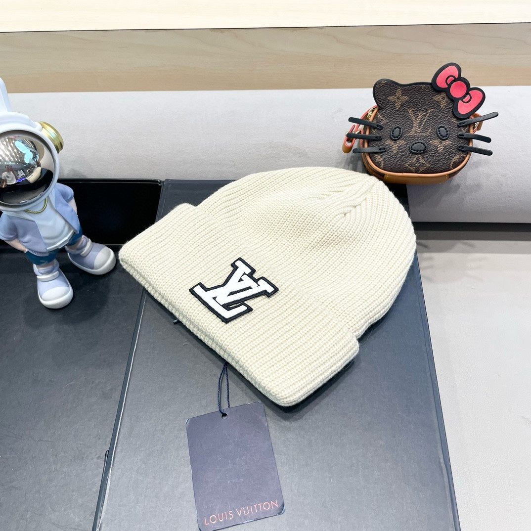 BEANIE HAT IN BEIGE WOOL 435028