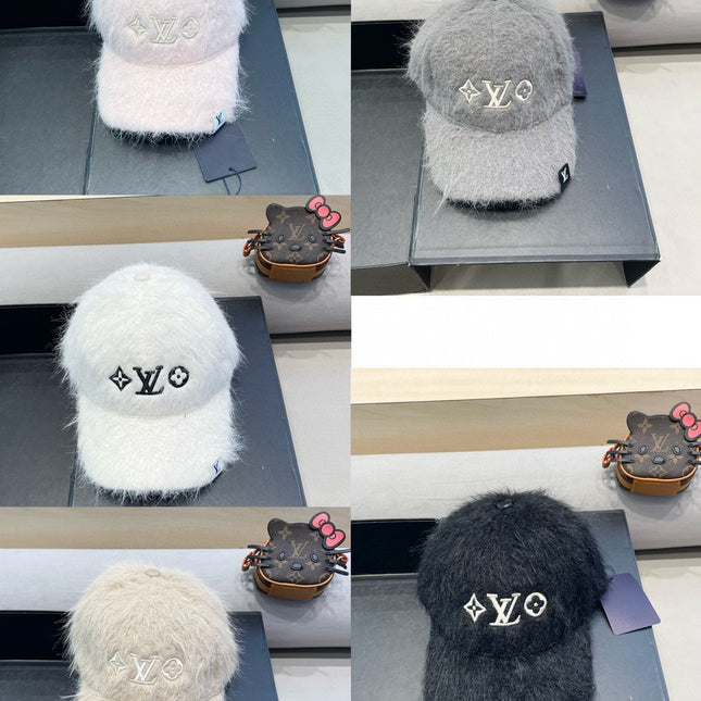 BASEBALL CAP IN WHITE RABBIT FUR 434935