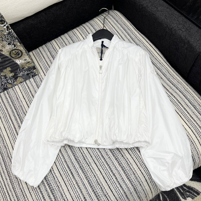 MONCLER ZIP-UP JACKET WITH STAND COLLAR IN WHITE 267977