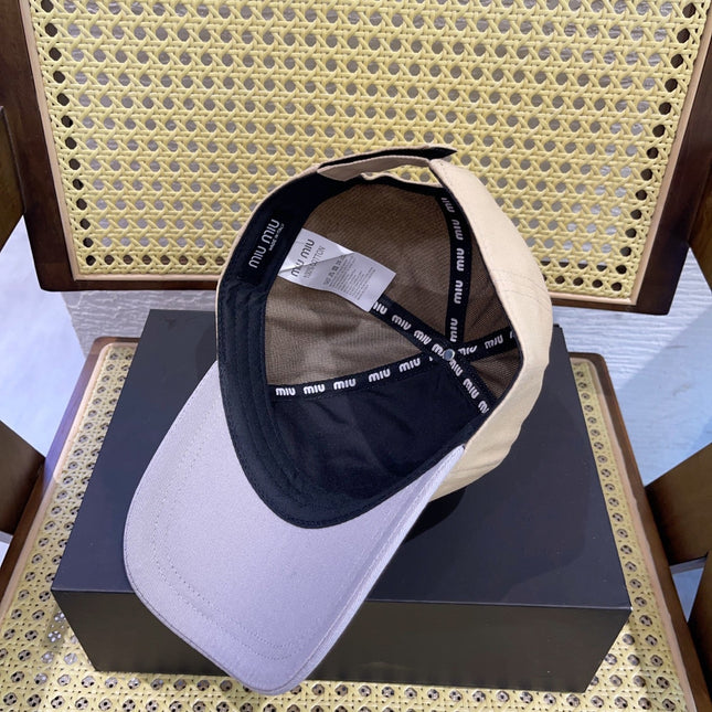 MIUMIU BASEBALL CAP IN LIGHT BEIGE AND PURPLE FABRIC WITH LOGO EMBROIDERY
