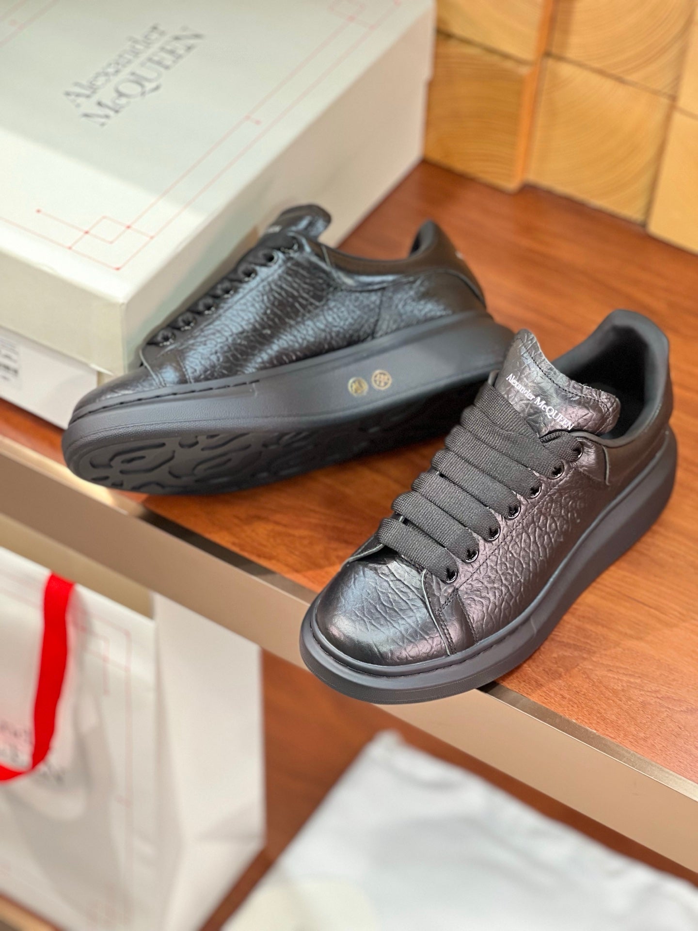 OVERSIZED SNEAKERS IN BLACK TEXTURED LAMBSKIN