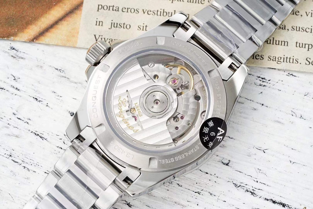 CONQUEST WATCH SILVER CASE WITH JUNGLE GREEN DIAL