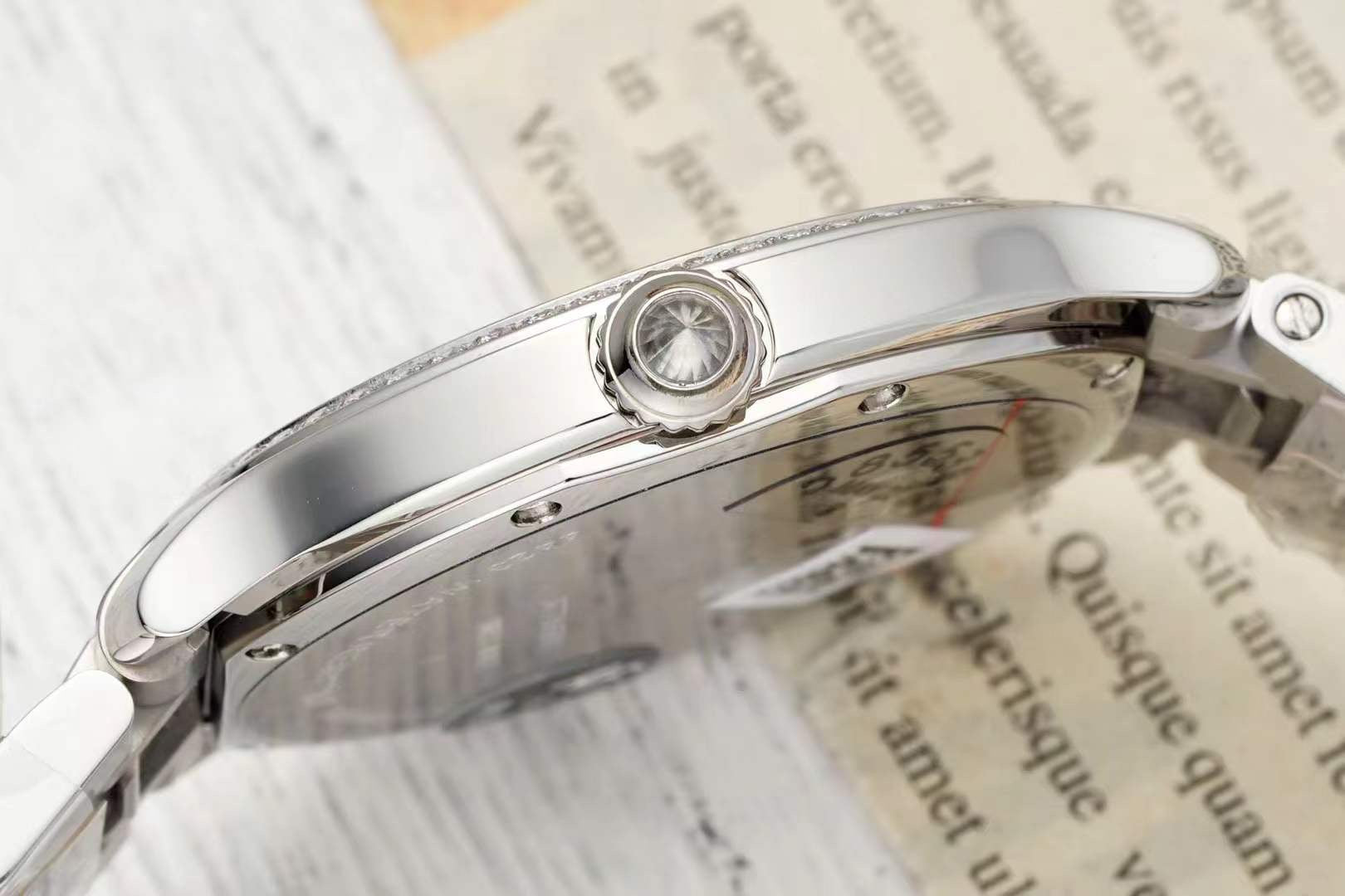 RONDE MUST DE CARTIER WATCH SILVER CASE AND NAVY BLUE DIAL WITH CRYSTALS