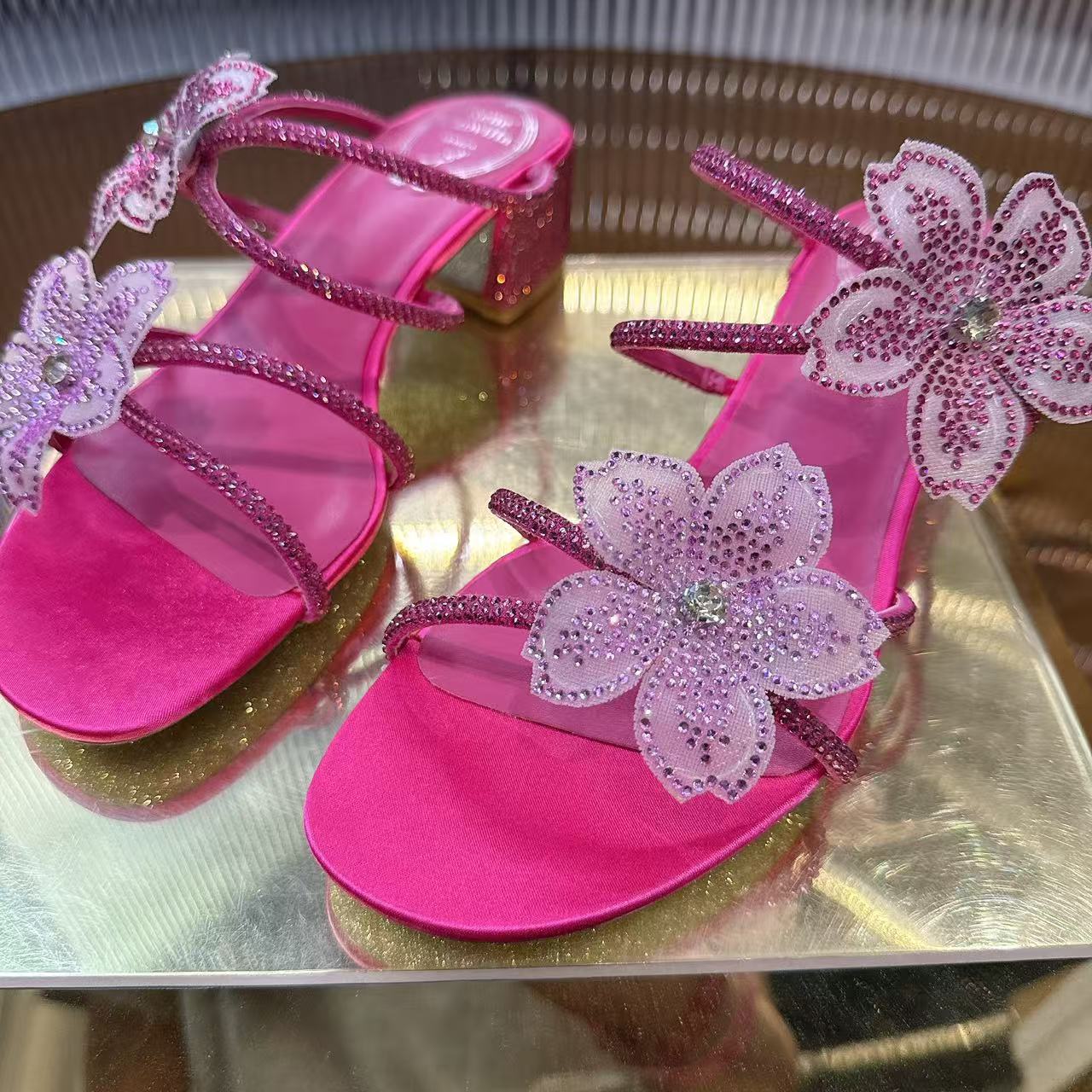 RENE CAOVILLA 26S FLOWER EMBELLISHED HEELS 45 MM IN PINK LAMBSKIN