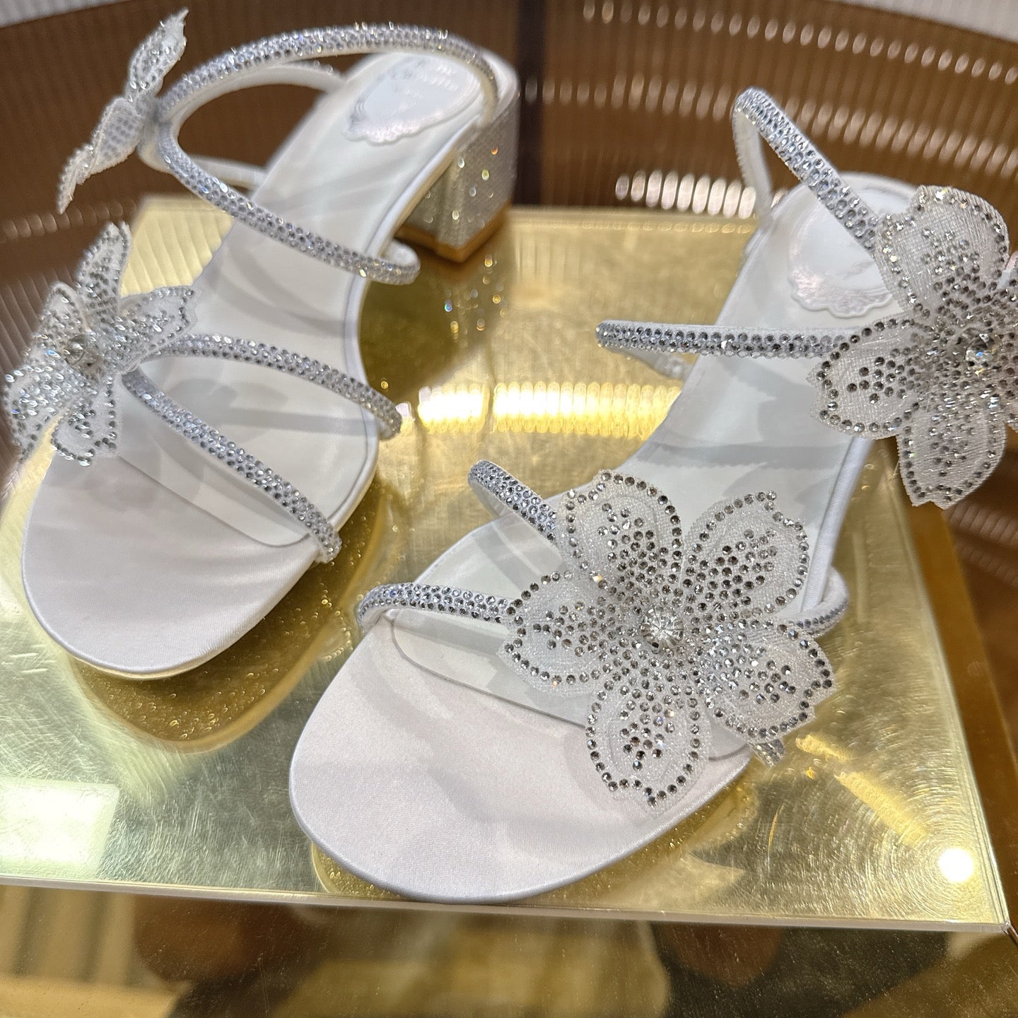 RENE CAOVILLA 26S FLOWER EMBELLISHED HEELS 45 MM IN WHITE LAMBSKIN