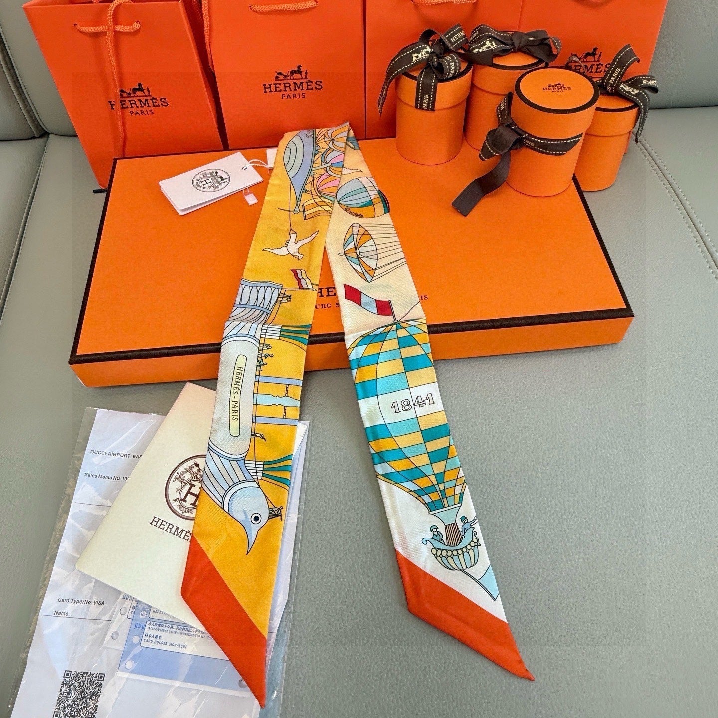 HERMES 25S NECKERCHIEF 86 IN SILK 991545