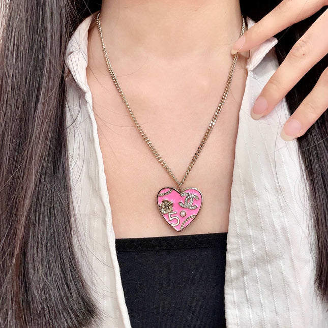 CHANEL 26S DOUBLE C LOGO PINK ENAMEL HEART CHARM NECKLACE WITH NO.5 DETAIL IN GOLD METAL 630795