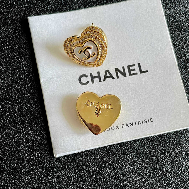 CHANEL 26S DOUBLE C LOGO PAVE HEART STUD EARRINGS WITH WHITE ENAMEL IN GOLD METAL 631815