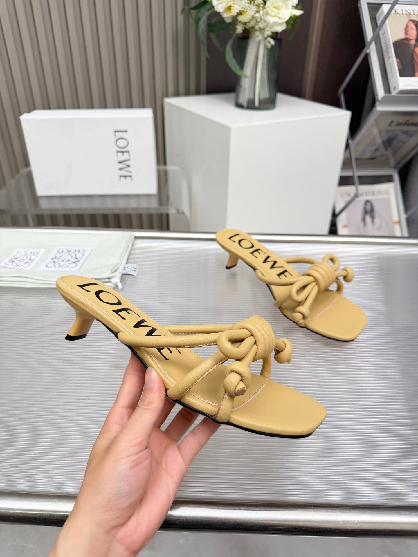 LOEWE 26S KITTEN HEEL KNOT SANDALS 45MM IN WARM BEIGE CALFSKIN