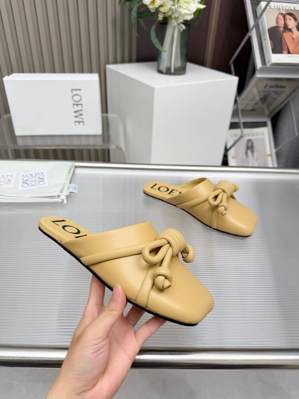 LOEWE 26S MULE LOAFERS IN WARM BEIGE CALFSKIN KNOT DETAIL