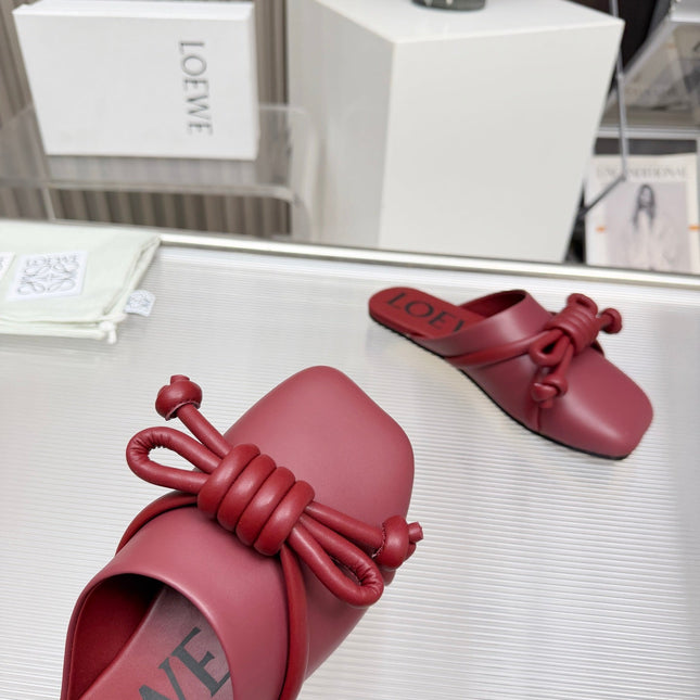 LOEWE 26S MULE LOAFERS IN BURGUNDY RED CALFSKIN KNOT DETAIL