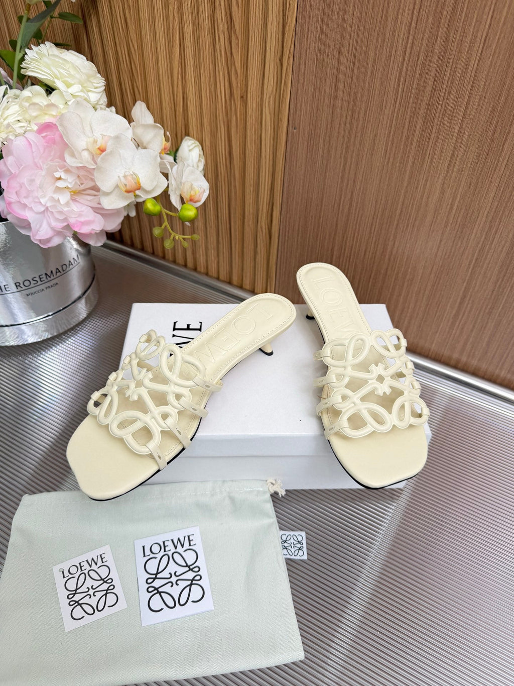LOEWE 26S PETAL ANAGRAM KITTEN HEEL SANDALS 45MM IN CREAM WHITE SOFT CALFSKIN