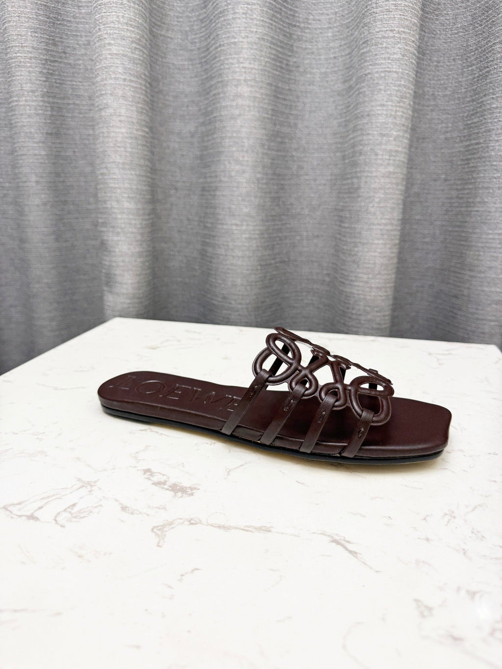 LOEWE 26S PETAL ANAGRAM SLIDE IN DARK BROWN SOFT CALFSKIN