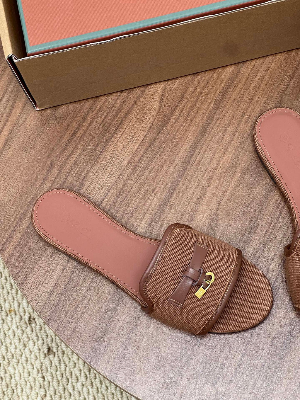 LP 26S SLIDES IN LIGHT BROWN CANVAS AND CALFSKIN