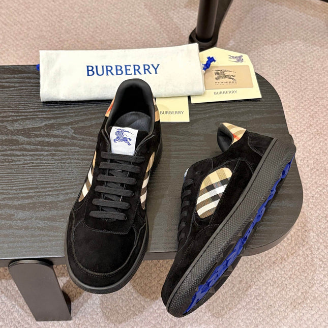 BURBERRY 26S SNEAKERS IN BLACK SUEDE