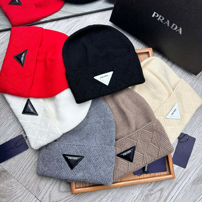 BEANIE HAT IN SHADOW GRAY WOOL AND RABBIT FUR 436396