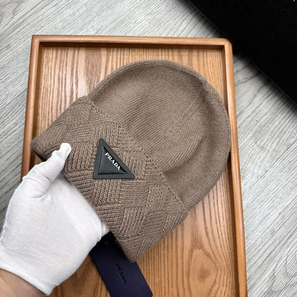 BEANIE HAT IN MEDIUM BROWN WOOL AND RABBIT FUR 342039