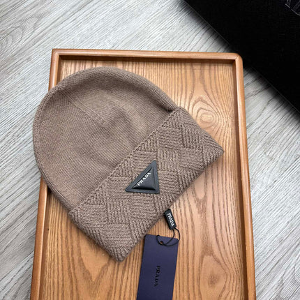 BEANIE HAT IN MEDIUM BROWN WOOL AND RABBIT FUR 342039