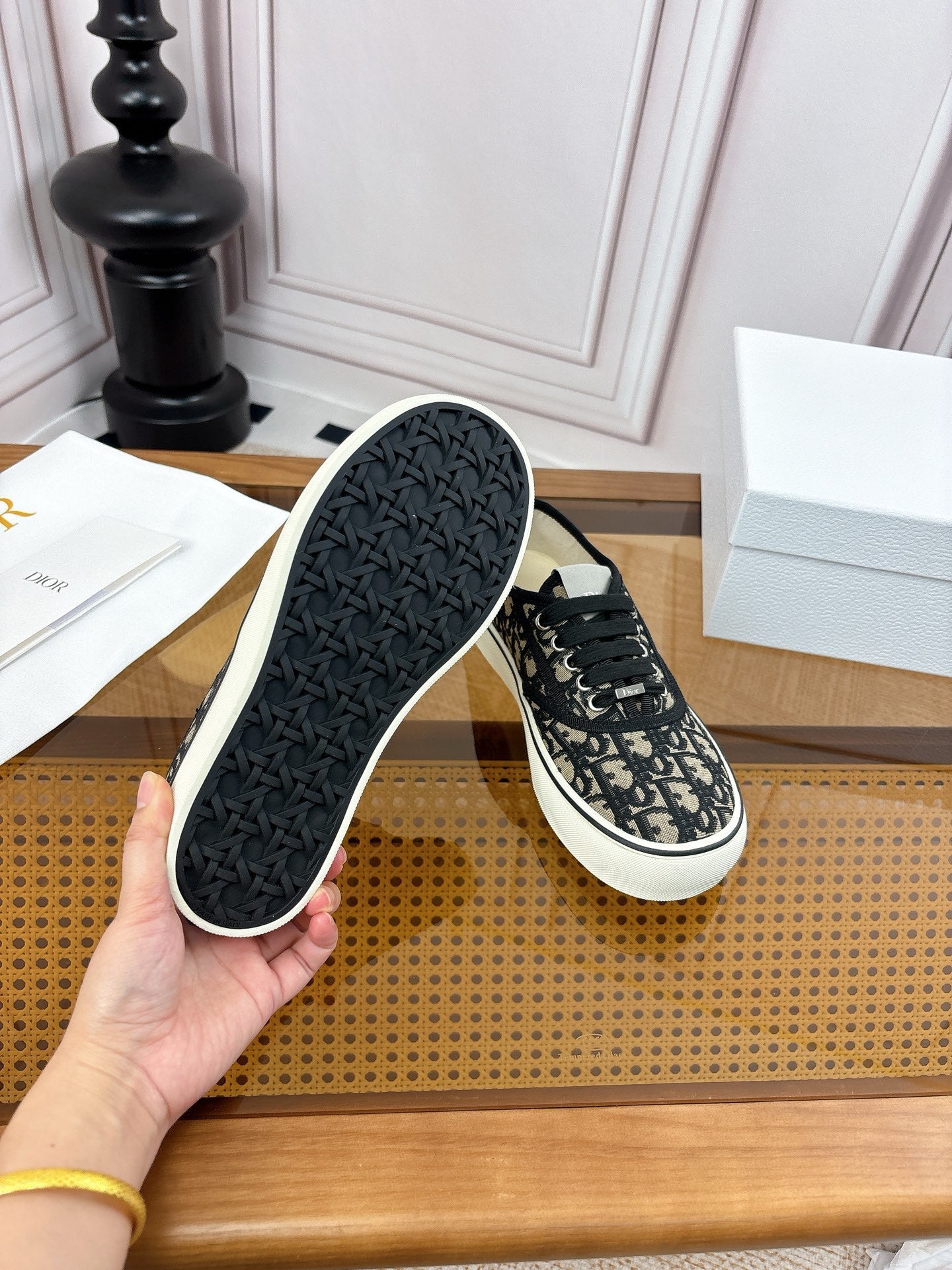 DIOR 26S LOW TOP SNEAKERS 35MM IN BLACK OBLIQUE CANVAS WITH RUBBER SOLE