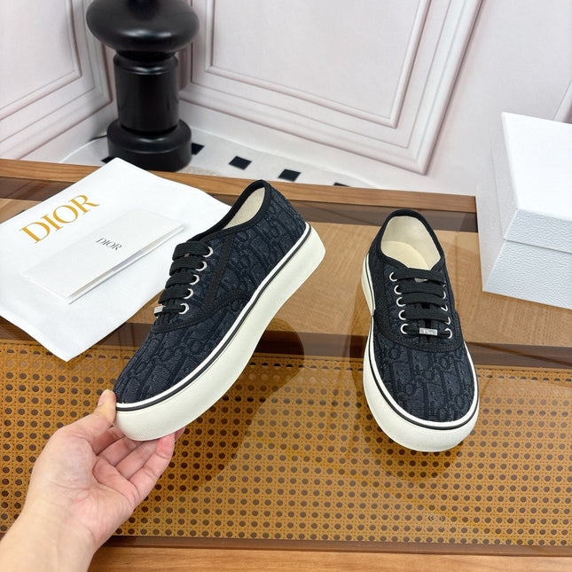 DIOR 26S LOW TOP SNEAKERS IN BLACK OBLIQUE CANVAS WITH RUBBER SOLE
