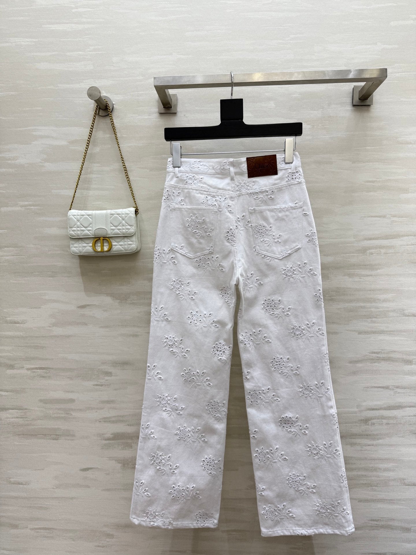 CHLOE 25S WHITE PANTS STYLE 002