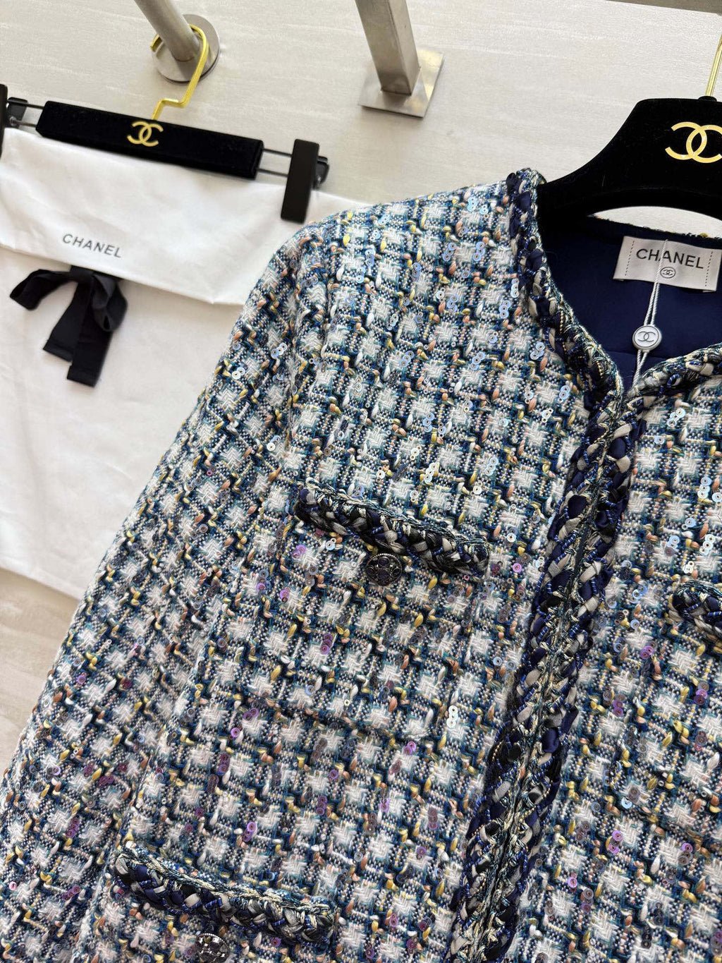 CHANEL 25S TWEED JACKET 266