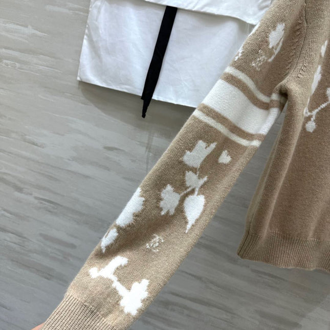 CHANEL 26S TURTLENECK SWEATER 676
